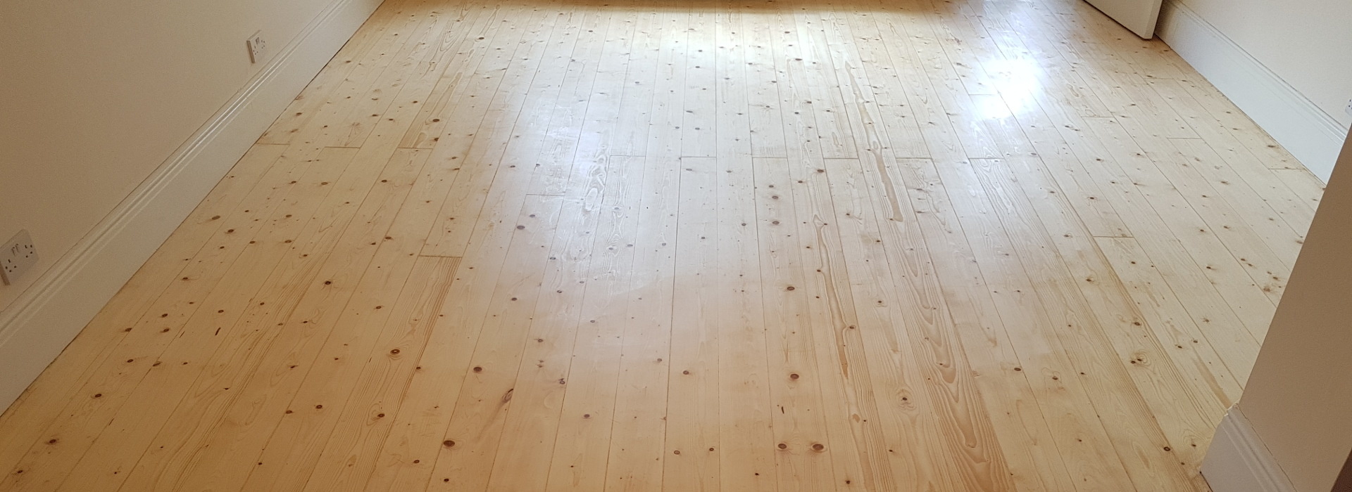 With the Floor sanding you can save up to 70% of new wood flooring