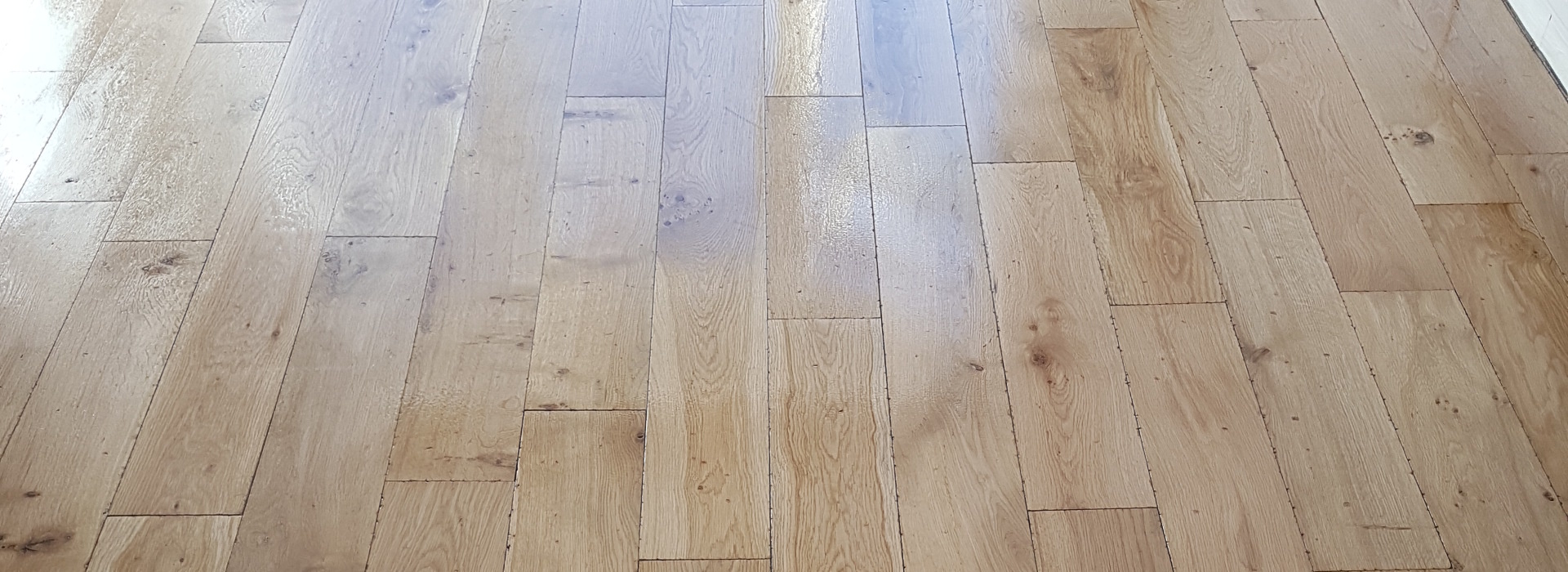 Your home also deserves a touch up with quality Solid wood flooring